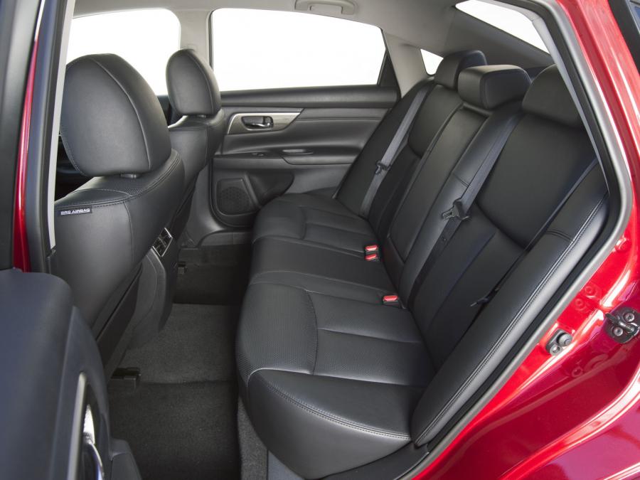  Nissan Teana 2014 года  (JP) (фото 10 из 27)
